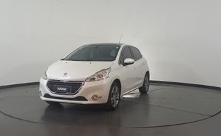 Peugeot • 208