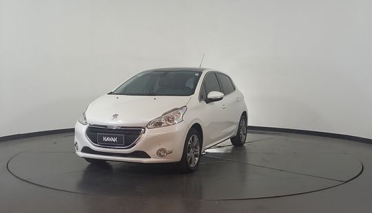 Peugeot • 208