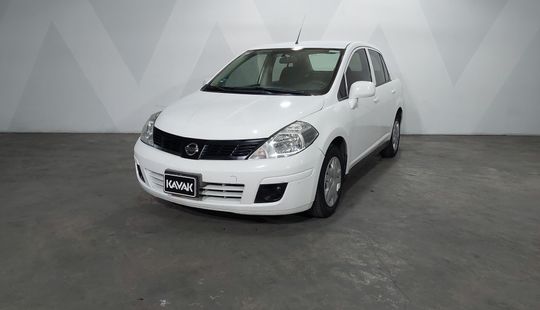 Nissan • Tiida