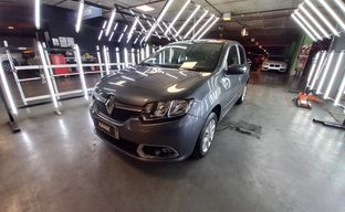 Renault • Sandero