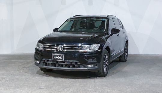 Volkswagen • Tiguan