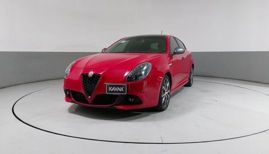 Alfa Romeo • Giulietta