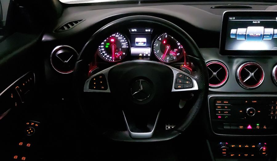 Mercedes Benz Clase Cla 2.0 CLA 250 CGI SPORT AT Coupe 2016