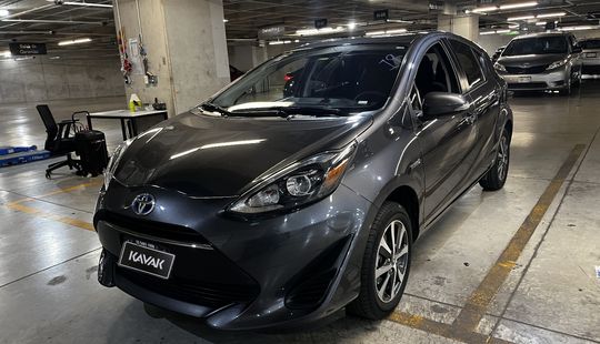 Toyota • Prius C