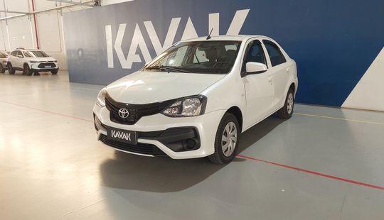 Toyota • Etios