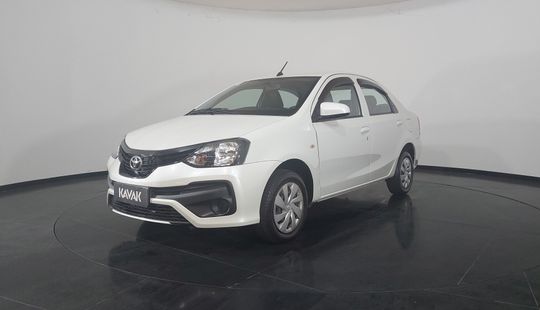 Toyota • Etios