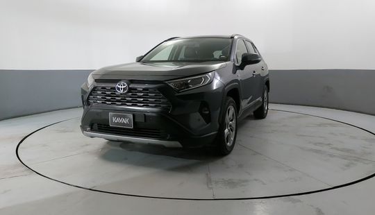 Toyota • RAV4