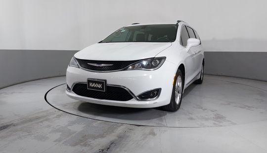 Chrysler • Pacifica