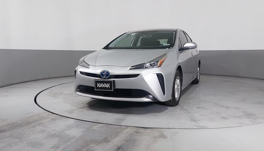 Toyota • Prius