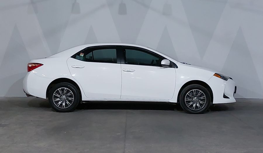 Toyota Corolla 1.8 BASE MT Sedan 2018