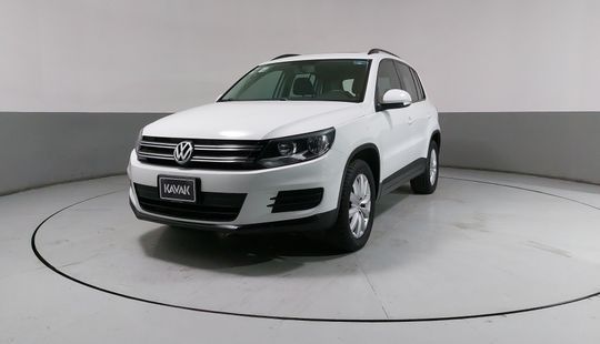 Volkswagen • Tiguan