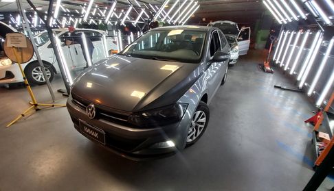 Volkswagen Virtus 1.6 MSI TRENDLINE AT Sedan 2018