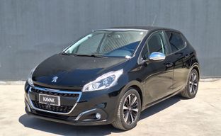 Peugeot • 208