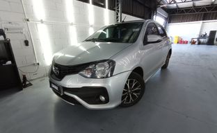 Toyota • Etios