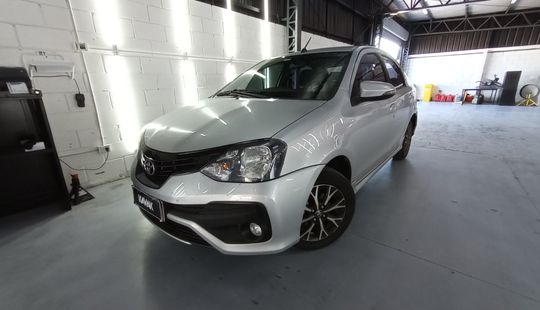 Toyota • Etios