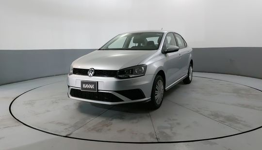 Volkswagen • Vento