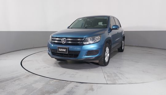 Volkswagen • Tiguan