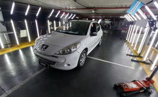 Peugeot • 207