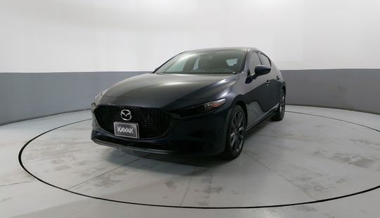 Mazda • Mazda 3