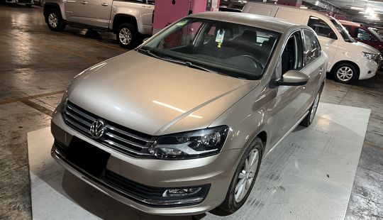 Volkswagen • Vento