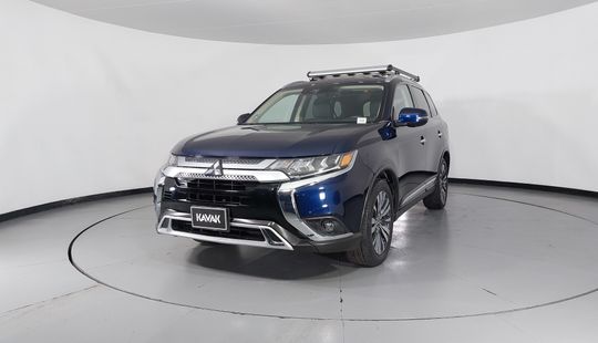 Mitsubishi • Outlander