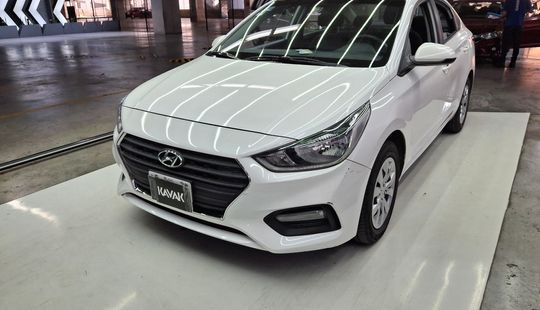 Hyundai • Accent