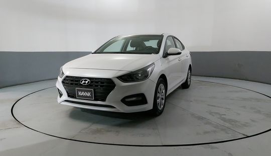 Hyundai • Accent