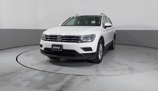 Volkswagen • Tiguan