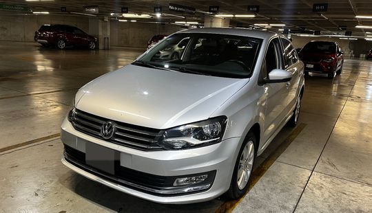 Volkswagen • Vento