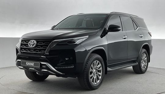 Toyota Fortuner VXR-2022