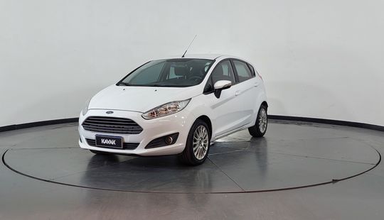 Ford Fiesta Kinetic Design 1.6 SE MT-2016