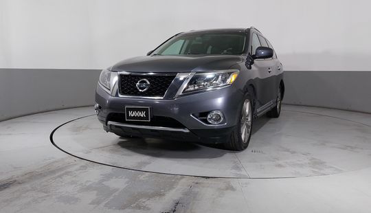 Nissan • Pathfinder