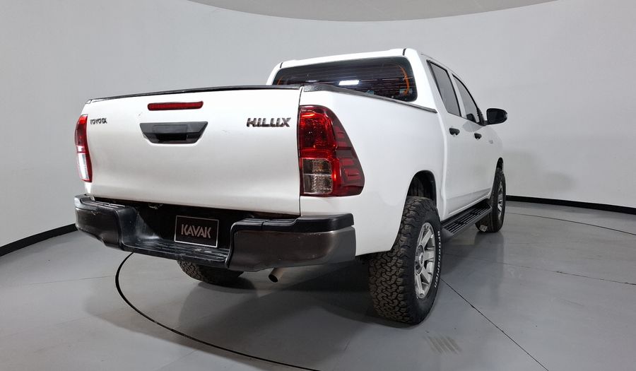 Toyota Hilux 2.7 DOBLE CABINA BASE DCAB Pickup 2016