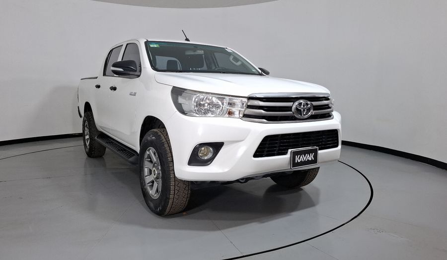 Toyota Hilux 2.7 DOBLE CABINA BASE DCAB Pickup 2016