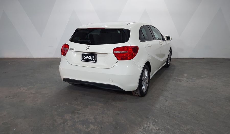 Mercedes Benz Clase A 1.6 180 CGI 7GDCT Hatchback 2016