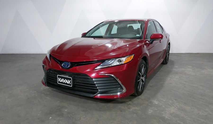 Toyota Camry 2.5 HEV XLE AUTO Sedan 2022