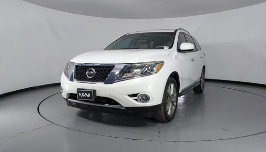 Nissan • Pathfinder