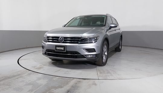 Volkswagen • Tiguan