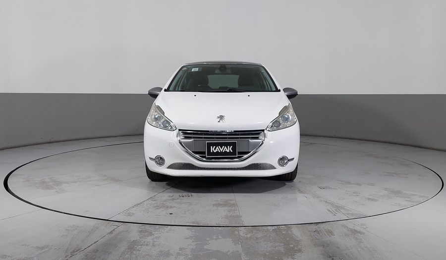 Peugeot 208 1.6 FELINE AT Hatchback 2014