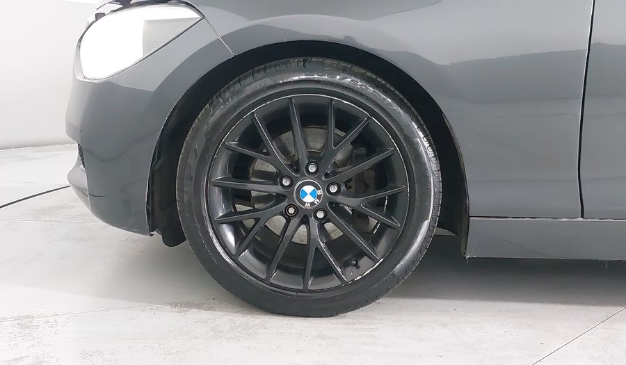 Bmw Serie 1 1.6 118IA Hatchback 2014