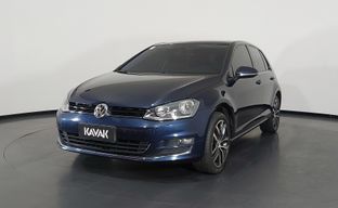 Volkswagen • Golf