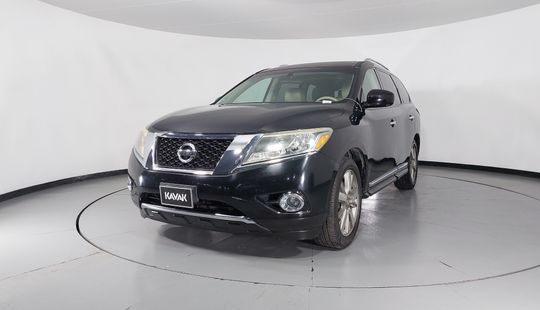 Nissan • Pathfinder