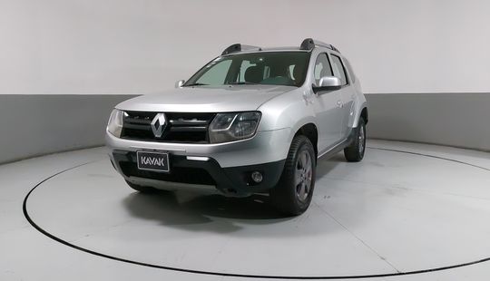 Renault • Duster