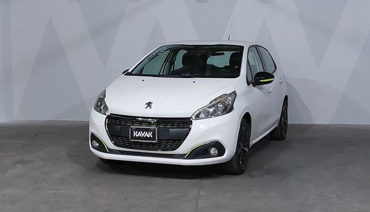 Peugeot • 208