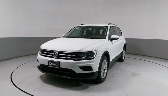 Volkswagen • Tiguan