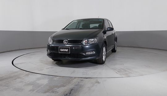 Volkswagen • Polo