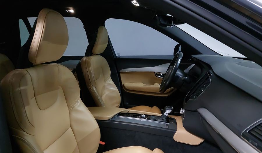 Volvo Xc90 2.0 MOMENTUM T6 AWD AUTO Suv 2017