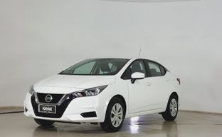 Nissan • Versa