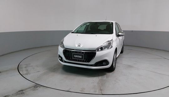 Peugeot • 208