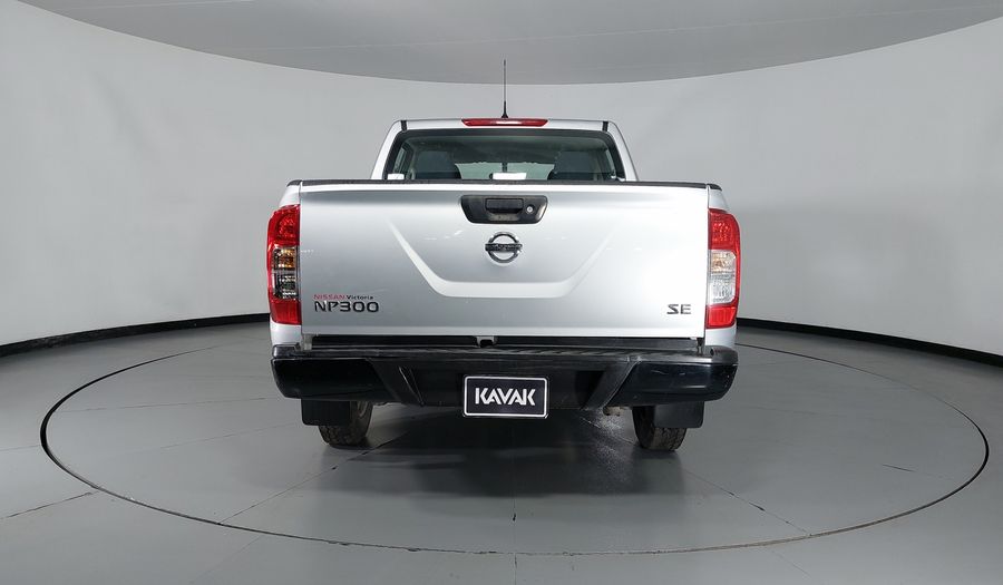 Nissan Np300 2.5 DOBLE CABINA SE TM AC PAQ SEG Pickup 2017